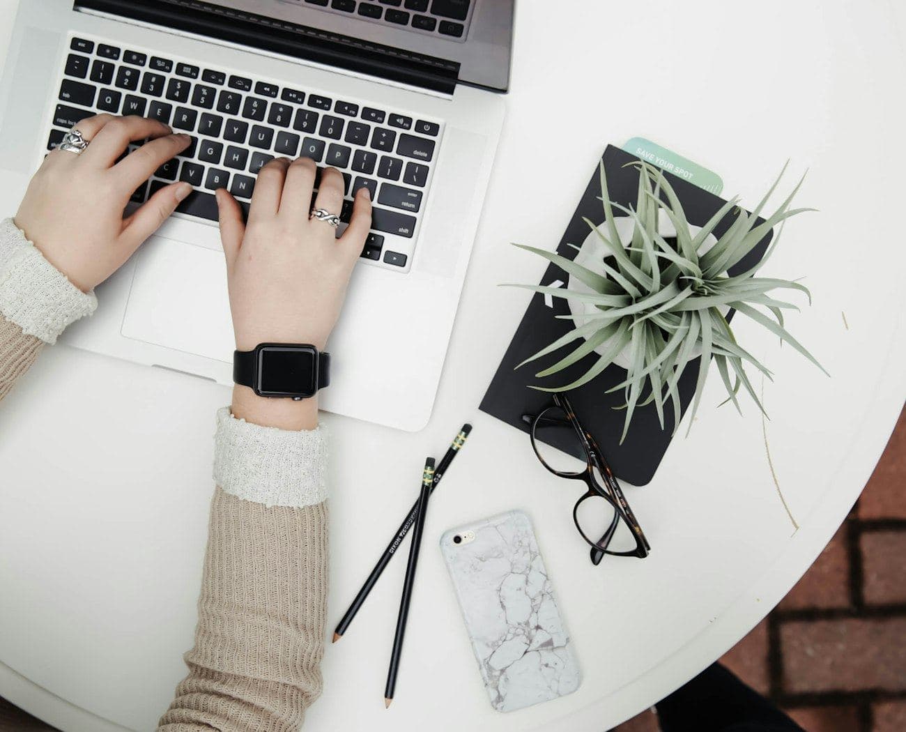 Why invest in professional article writing?